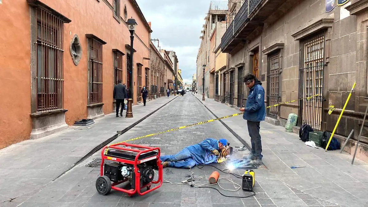 COORDINAN ACCIONES DE MEJORAMIENTO DEL CENTRO HISTÓRICO AYUNTAMIENTO Y CFE 2